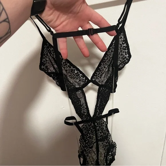 Victoria’s Secret Black Lace Teddy New With Tags, Lingerie, sexy, boudoir - Picture 2 of 5